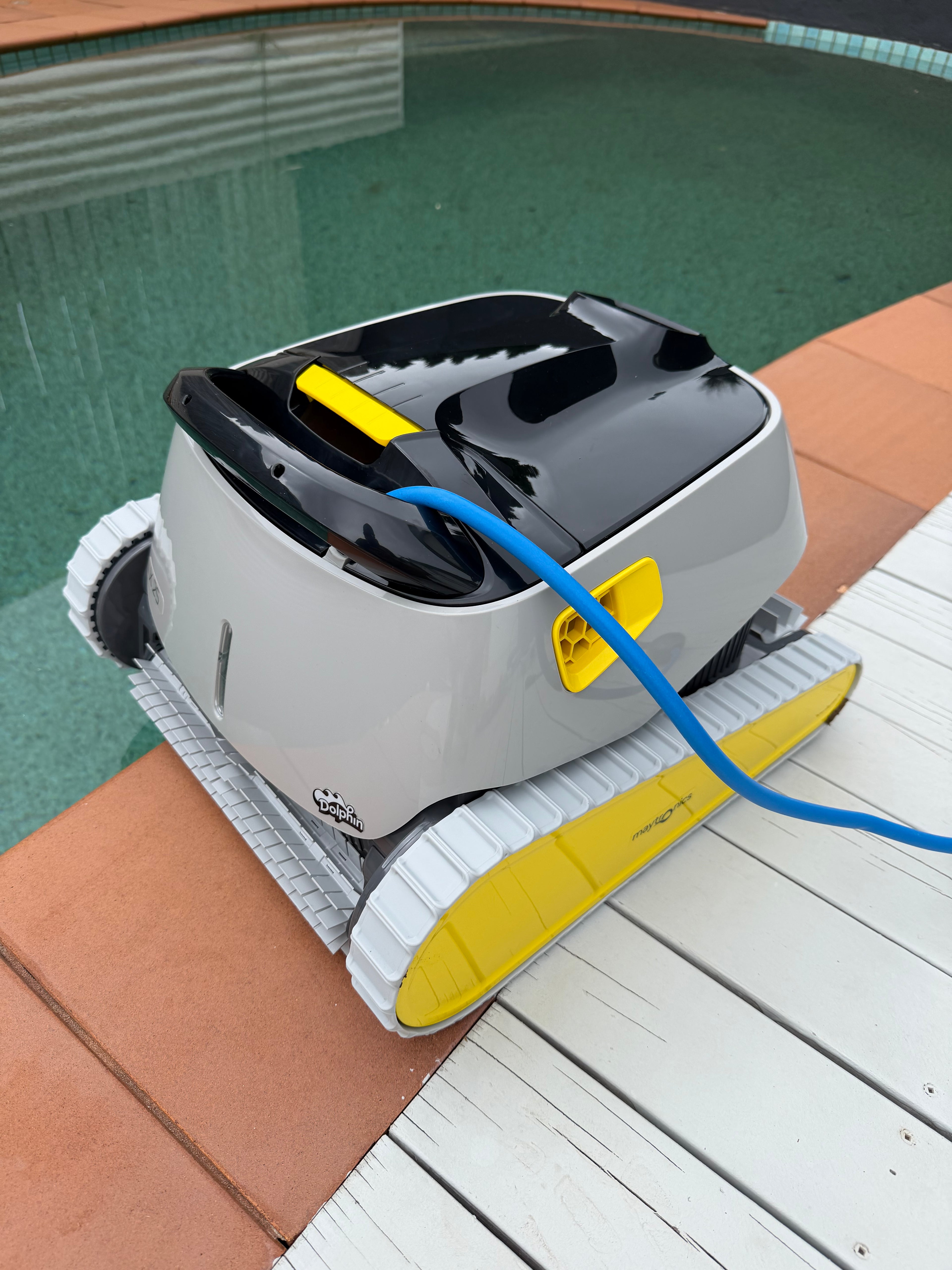 Maytronics Dolphin X25 Robotic Pool Cleaner including installation
